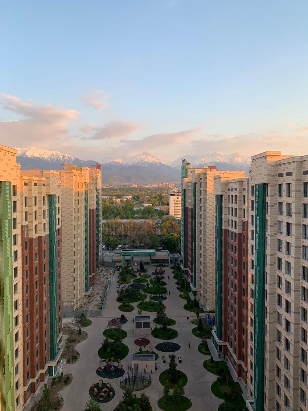 Apartment La Vista с видом на горы Almaty